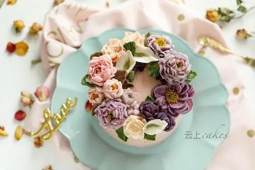 做裱花師需要用力嗎,女生可以去學(xué)嗎?